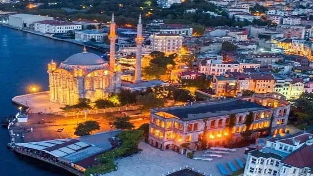 Full Day Mosques of Istanbul Tour 