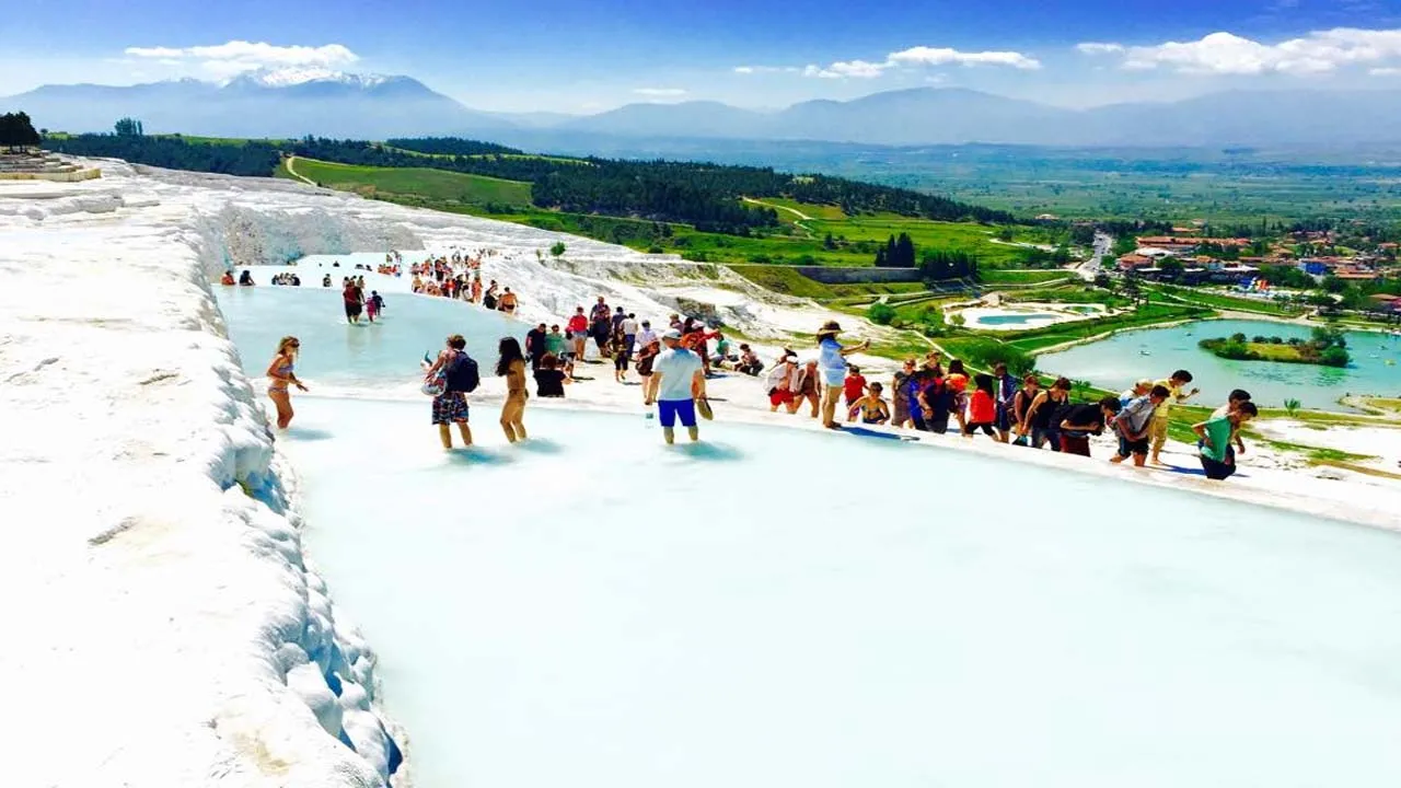 Daily  Pamukkale Tour from Istanbul 